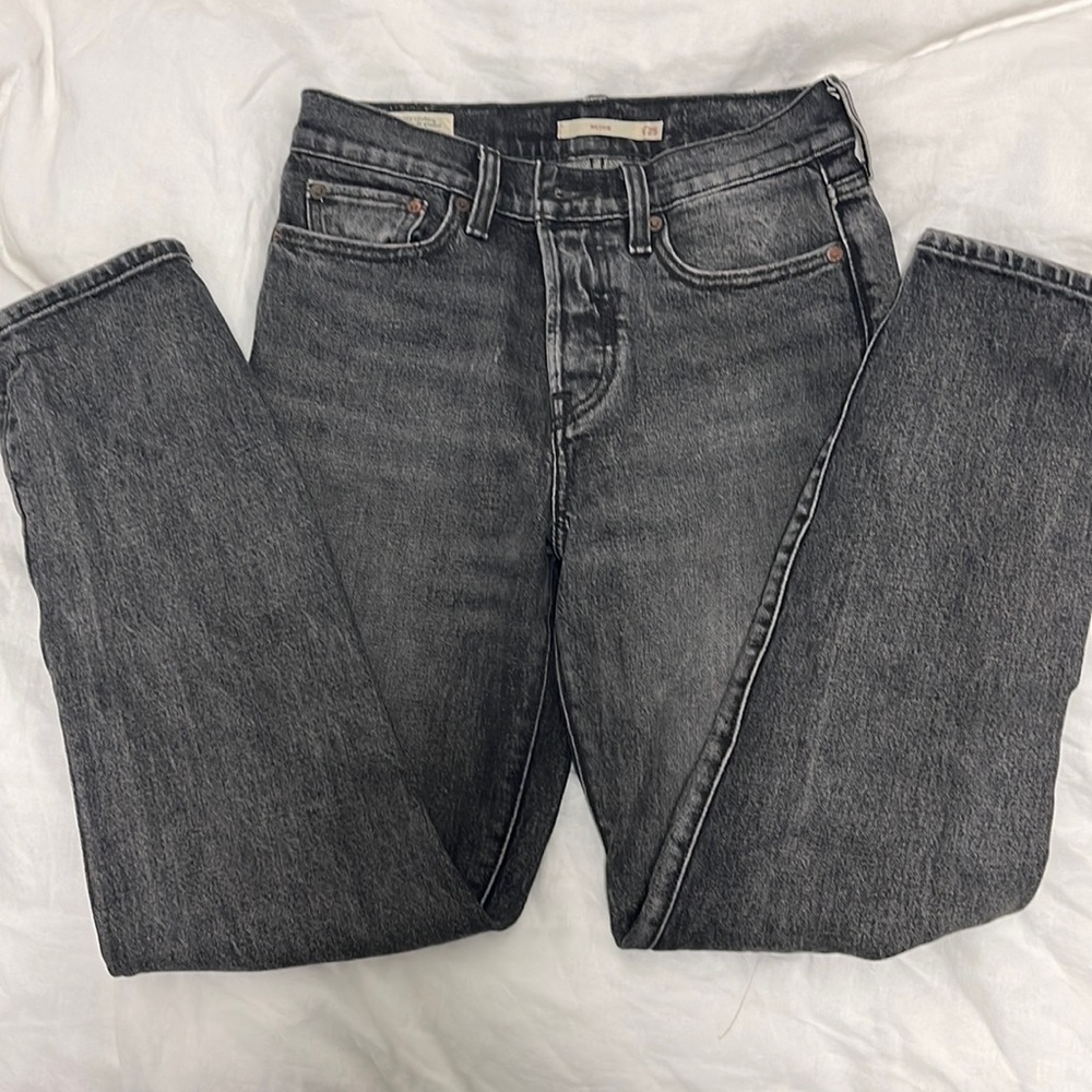 Levi’s Wedgie Jeans